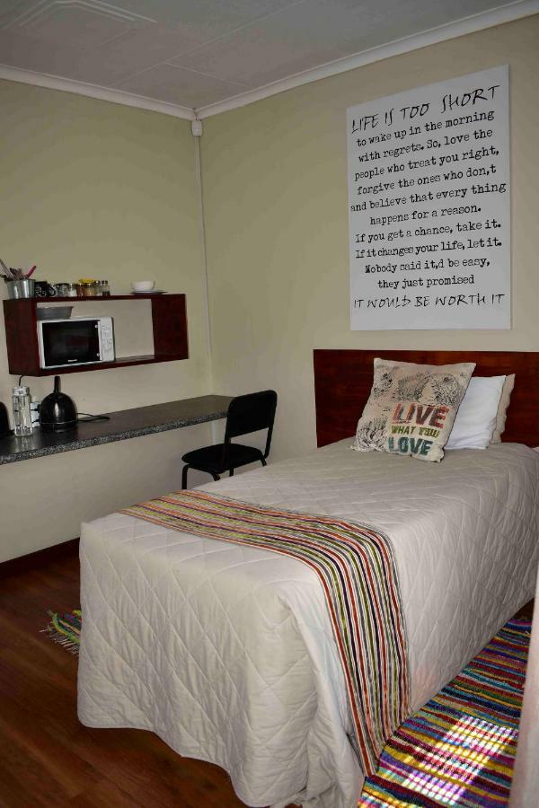 13 Hobson Hotel Секунда Екстериор снимка